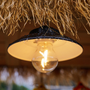 Lampe de camping d'extérieur à LED blanc chaud, rechargeable par USB-C, style rétro, pour tente, utilisation en extérieur - Product Image 2