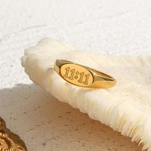 Anello Sigillo con Numero Angelico 1111 in Acciaio Inossidabile Placcato Oro 18K, Design Speciale, <span class=keywords><strong>Gioielli</strong></span> Anti-Appannamento - Product Image 3