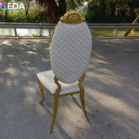 LEDA Chaise moderne en acier inoxydable au design floral empilable en or pour hôtel mariage banquet restauration et vente en gros.