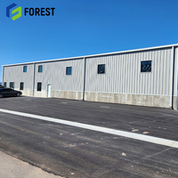 Bâtiment d'atelier préfabriqué en acier à grande portée avec système de charpente portique, calcul structurel pour la sécurité, charge de vent 0,5 kN/m²