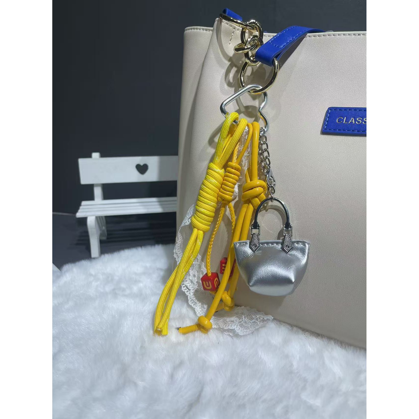 Ornements et pendentifs - 2-5