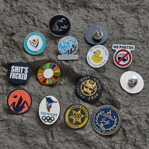 Fabricante <span class=keywords><strong>de</strong></span> Insignias Personalizadas con Diseño a Medida, <span class=keywords><strong>de</strong></span> Metal, Acero Inoxidable, con Logotipo, Broches, Esmalte Duro y Suave, Fundición y Chapado - Product Image 1