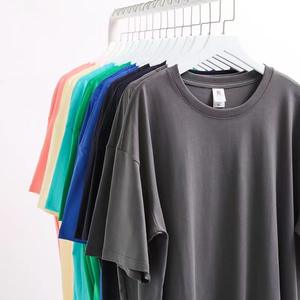 חולצת טי אופנתית בהדפס סובלימציה, צבע אחיד, שרוולים קצרים, מראה משופשף, עם אפשרות להדפסת לוגו בהתאמה אישית, 100% כותנה, סיטונאי - Product Image 1