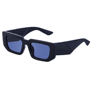 Gafas de Sol Cuadradas para Mujer ZS-98045, Montura Negra de PC, Protección UV400 Clase 2, Estilo Europeo Moderno - Product Image 5