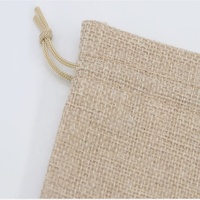 Sacs en toile de jute colorés naturels personnalisés promotionnels vente en gros petit moyen grand sac à cordon de jute pochette cadeau