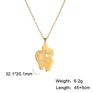 Collier pendentif en acier inoxydable « <span class=keywords><strong>Maman</strong></span> tenant un bébé » avec chaîne à maillons – Cadeau idéal pour la Fête des Mères – Meilleures ventes - Product Image 5
