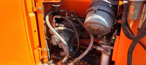 Excavadora de orugas usada Hitachi ZX70 Mini, pala hidráulica de 7 toneladas, modelo PC70 ZX70 307E2, con motor y caja de cambios. - Product Image 4