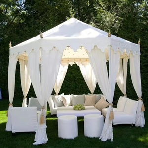 Gazebo de Jardín de Lujo para Exteriores con Elegantes Cortinas Drapeadas para Bodas, Eventos y Salas de Recepción - Product Image 1