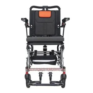 كرسي متحرك خفيف الوزن محمول للأماكن الخارجية قابل للطي يدويًا مصنوع من الألومنيوم لكبار السن ذوي الإعاقة