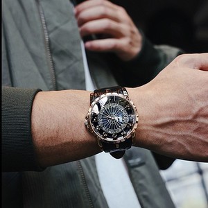 Montre Table Ronde des Douze Chevaliers, Cadeau de Saint-Valentin pour petit ami, Chevalier tridimensionnel personnalisé, Tendance masculine - Product Image 2