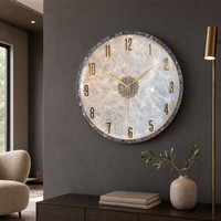 Jam Dinding Quartz Dial Kerang Laut Dalam Alami dengan Jarum Angka Arab Emas Desain Antik Eropa Dekorasi Ruang Tamu