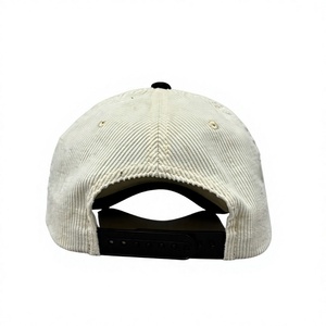 Casquette de baseball en velours côtelé bicolore avec logo personnalisé, 5 panneaux, douce et structurée, pour adultes, style streetwear décontracté d'hiver, fabriquée au Vietnam - Product Image 4