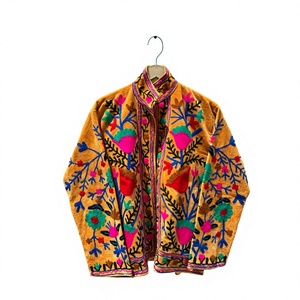 Veste matelassée en velours de coton tricoté brodé pour femme, col mandarin, manches longues, motif floral d'automne - Product Image 1