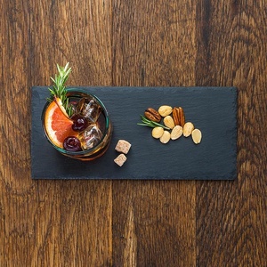 <span class=keywords><strong>Planche</strong></span> à fromage en <span class=keywords><strong>ardoise</strong></span> noire à bord naturel écologique pour la cuisine, la salle à manger, le gâteau, la viande et l'apéritif. - Product Image 2