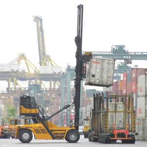 Harga Pabrik 9t <span class=keywords><strong>Single</strong></span> Empty <span class=keywords><strong>Container</strong></span> Handler Reach Stacker SDCY90K8V1 untuk Pelabuhan - Product Image 1