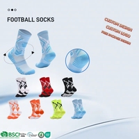 Chaussettes de football personnalisables Chaussettes de football d'équipe Chaussettes d'automne tricotées et antidérapantes de style athlète avec logo personnalisé sur la manchette