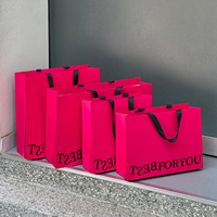 Sacs à main en papier kraft de luxe écologiques, logo personnalisé, durables, réutilisables, ruban doré, estampage à chaud, boutique de vêtements