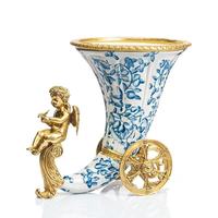 Vas Porselen Biru Putih Gaya Cina Klasik Ornamen Tembaga Mewah Kelas Atas Buatan Cina untuk Ruang Tamu dan Serambi