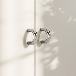 Poignée et bouton de meuble en alliage de zinc chromé, design minimaliste pour portes de placards et tiroirs, durable - Product Image 2