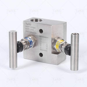 Collecteur à deux vannes en acier inoxydable 45 à isolation simple, filetage interne, à simple bride, pour vannes de réduction de pression à deux vannes - Product Image 1