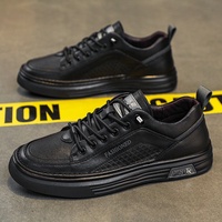 Chaussures d'automne populaires pour hommes, nouvelles chaussures décontractées élégantes à enfiler, semelles souples blanches, chaussures de sport polyvalentes en PU, couleur unie