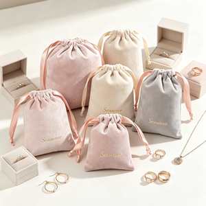 Pochette en velours avec cordon de serrage, logo personnalisé, sac cadeau en velours doux, multicolore, multi-tailles, emballage pour bijoux, sac de rangement avec cordon de serrage - Product Image 3