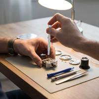 Kit de 24 tournevis de précision avec embouts magnétiques en acier S2, étui en alliage d'aluminium, outils de réparation pour téléphone, montre, ordinateur portable, tablette (OEM)