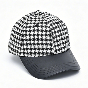 Gorra de Béisbol con Diseño de Pata de Gallo para Mujer, Gorra de Tweed a Cuadros en Blanco y Negro con Visera de Cuero, Sombrero de Sol Casual y Moderno - Product Image 3