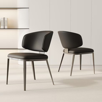 Chaise de salle à manger minimaliste moderne de luxe en métal et simili cuir pour l'ameublement de la maison