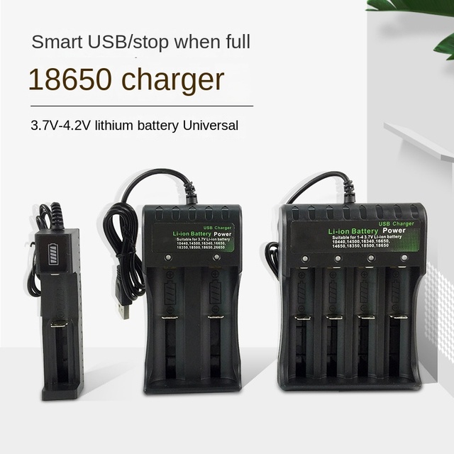 IGB USB Universal LED Indicator Charger for 18650 21700 26650 Batteries Double and Four Slot Option ABS Material Accessories