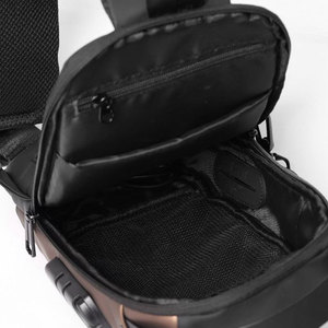 Nouvelle Sacoche Poitrine Grande Capacité Tendance avec Verrouillage par Mot de Passe Antivol, Interface USB Durable, Pliable, Porté Épaule Unique - Product Image 6
