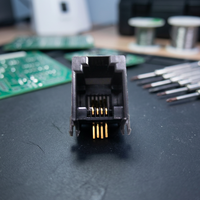 Connecteur modulaire RJ45 femelle à angle droit AMJ-144RDXX13-72 4P4C plaqué or UL94V-0 ignifuge monocouche 500 connecteurs