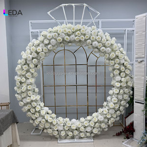 Arche de fleurs artificielles blanches LEDA pour mariage, décoration de luxe, toile de fond florale faite à la main pour demande en mariage et fête - Product Image 2