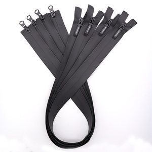 سحاب بلاستيكي مقاوم للماء من النايلون 3 من مصنع السحابات #   5 #   7 #   سحاب مقاوم للماء للسترات والمعاطف والملابس الخارجية وحقائب الظهر - Product Image 5