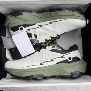 Zapatillas Deportivas Unisex Impermeables, de Lujo, Personalizadas, para Correr al Aire Libre, Casuales, de Alta Calidad, para Caminar - Product Image 1