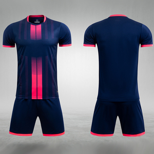 定制复古风格夏季足球服套装男式成人运动批发球衣氨纶/棉防水短袖 - Product Image 2