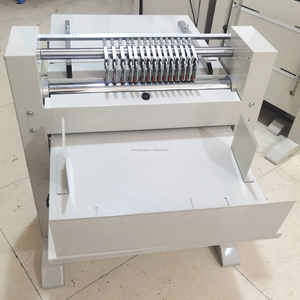 เครื่องตัดสติ๊กเกอร์แบบตั้งโต๊ะ รุ่น 520F ขนาดเล็ก ใช้ไฟฟ้า สำหรับสติ๊กเกอร์ขนาด A3 พร้อมใบมีดตรงทำจากเหล็กทังสเตน - Product Image 1