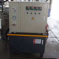 Presse hydraulique à quatre colonnes de 200 tonnes pour le pressage à chaud de PRFV/CFRP, presse pour fibre de verre et fibre de carbone