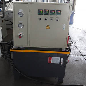 Presse hydraulique à quatre colonnes de 200 tonnes pour le pressage à chaud de PRFV/CFRP, presse pour fibre de verre et fibre de carbone - Product Image 4