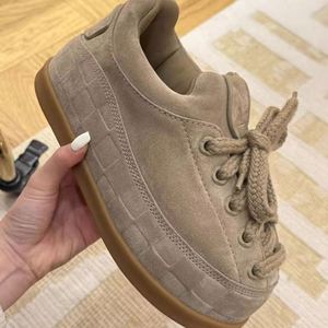 Zapatos Retro de Piel Auténtica 2025, Zapatillas Deportivas Casuales Unisex con Plataforma, Zapatos para Parejas con Suela Gruesa que Aumentan la Altura - Product Image 6