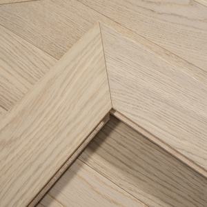Plancher en bois d'ingénierie moderne en chêne blanc <span class=keywords><strong>Chevron</strong></span>, noyau en bouleau à 3 couches, système de clic, surface solide pour utilisation en entrepôt - Product Image 3