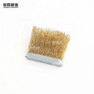 씰 채널 구리 청동 와이어 스트립 브러시는 인청동 와이어, 합금 <span class=keywords><strong>510</strong></span>을 사용하며, 구리 95%와 주석 5%로 구성되어 있습니다. - Product Image 1