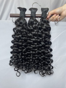 Cheveux humains à tresser pour tresses bohèmes, cheveux bouclés ondulés profonds 12A, extensions de cheveux vierges brésiliens non traités en vrac - Product Image 1