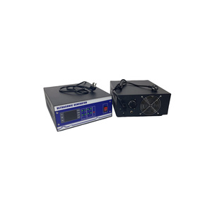 Générateur <span class=keywords><strong>de</strong></span> fréquence ultrasonique à balayage 17 kHz avec alimentation pour nettoyeur ultrasonique <span class=keywords><strong>de</strong></span> pièces automobiles - Product Image 1