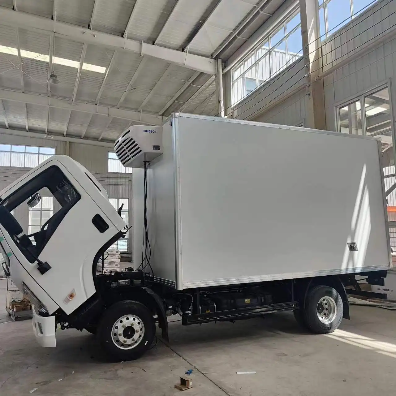 cold store truck box Best Price Spare Parts And Accessories Cuboid 12 24V Anti-Expansion Truck body
