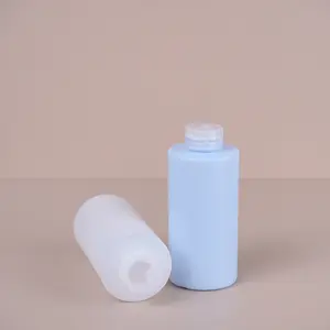 Botella de Loción de HDPE vacía de 250ml azul y blanca personalizada, botella de champú de plástico para embalaje cosmético con tapa abatible