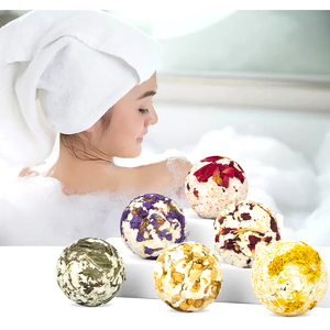 Vente de gros Bombe de bain fleurie Bombes de bain pétillantes Coffret cadeau bio pour <span class=keywords><strong>femme</strong></span> - Product Image 1