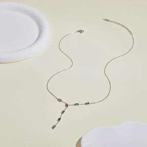 Collar y pulsera de zirconia y acero inoxidable más vendidos - accesorio moderno, único y versátil para mujeres. - Product Image 3