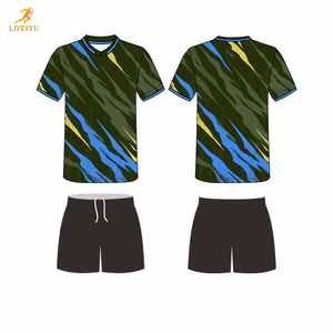 Ensemble de maillots de football rétro légers en polyester respirant pour l'équipe d'Équateur, du Paraguay et de l'Uruguay, uniforme de football personnalisé Vini Jr à carreaux - Product Image 1