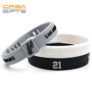 <span class=keywords><strong>Pas</strong></span> cher Offre Spéciale Nouveau Design Promotionnel PVC Réglable Bracelet de Basket-Ball Bracelets Pour Sportifs Bas MOQ - Product Image 4